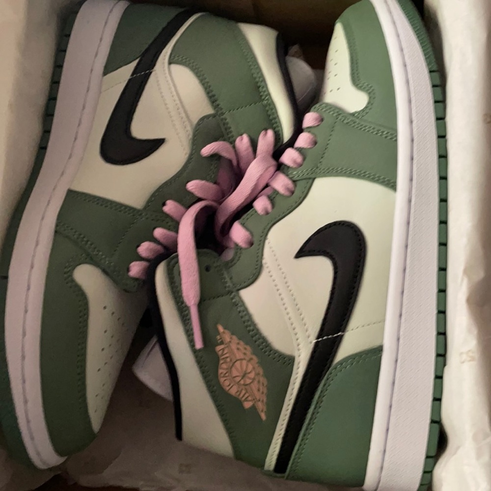 Nike air